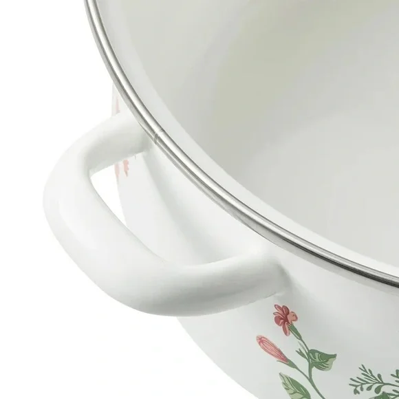 The Pioneer Woman Fancy Flourish Enamel on Steel 6.4-Quart Dutch Oven - Picture 4 of 5